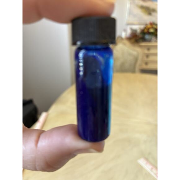 8 PC LamLock Universal Color Kit 1/12 Oz. Tint for Epoxy, Acrylic or Polyester - Picture 6 of 8